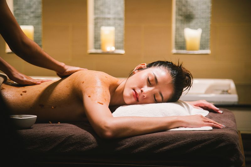 Body scrub at Dahra Spa